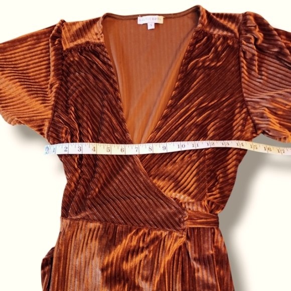 Baltic Born Andi stretch ribbed velvet short sleeve maxi wrap dress S - Picture 6 of 12